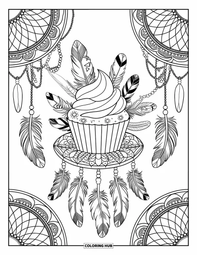 Coloriage de cupcakes pour adultes : Un cupcake repose sur une assiette parmi des plumes et des détails d’attrape-rêves