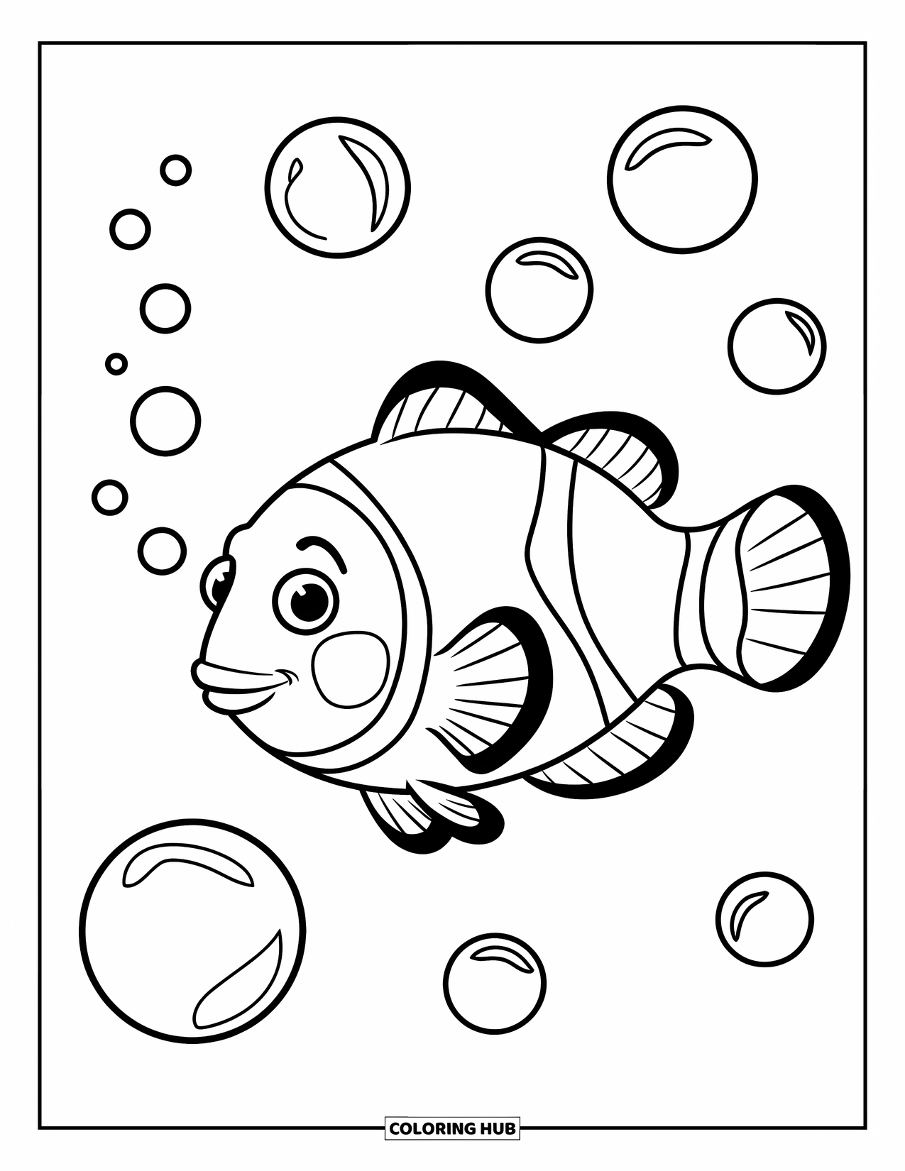 Disegno di pesce da colorare per bambini: Un allegro pesce pagliaccio con strisce audaci galleggia tra delicate bolle in un mare calmo