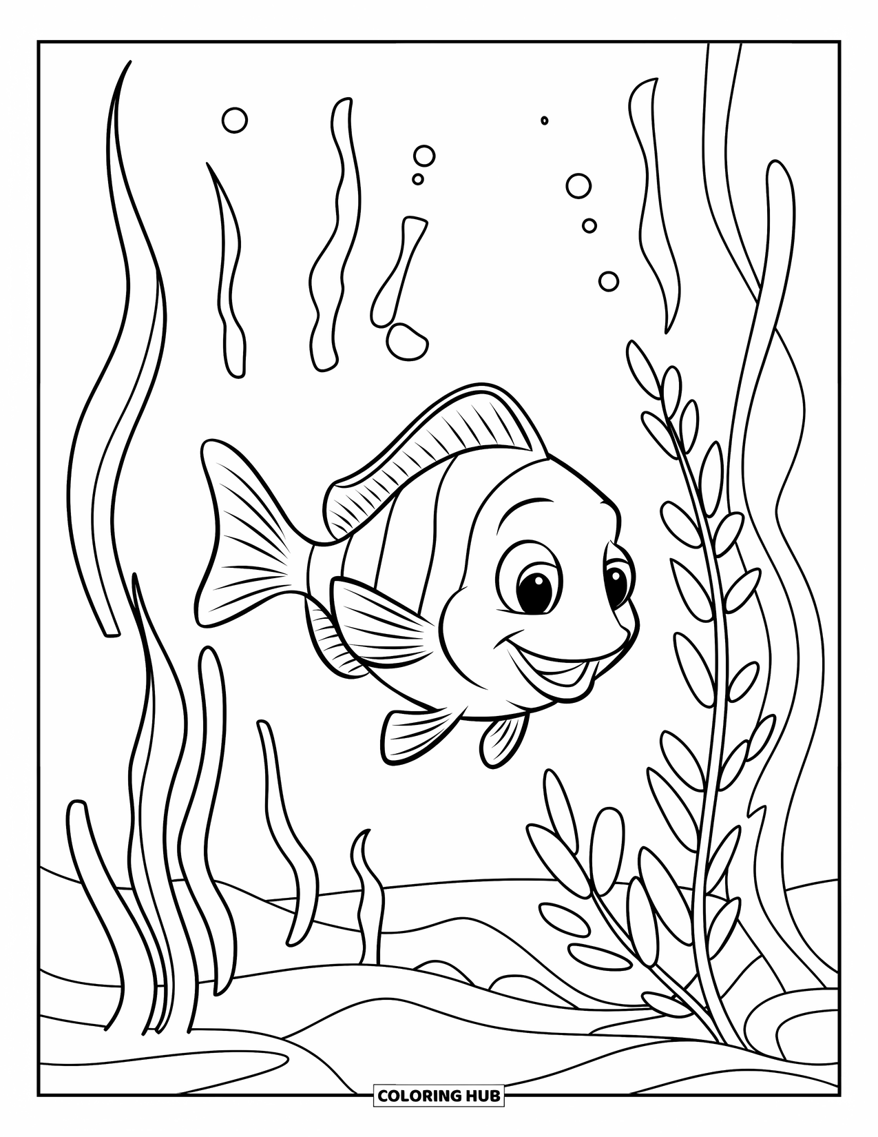 Disegno di pesce da colorare per bambini: Un allegro pesce con una coda fluente scivola oltre le alghe galleggianti nel calmo oceano