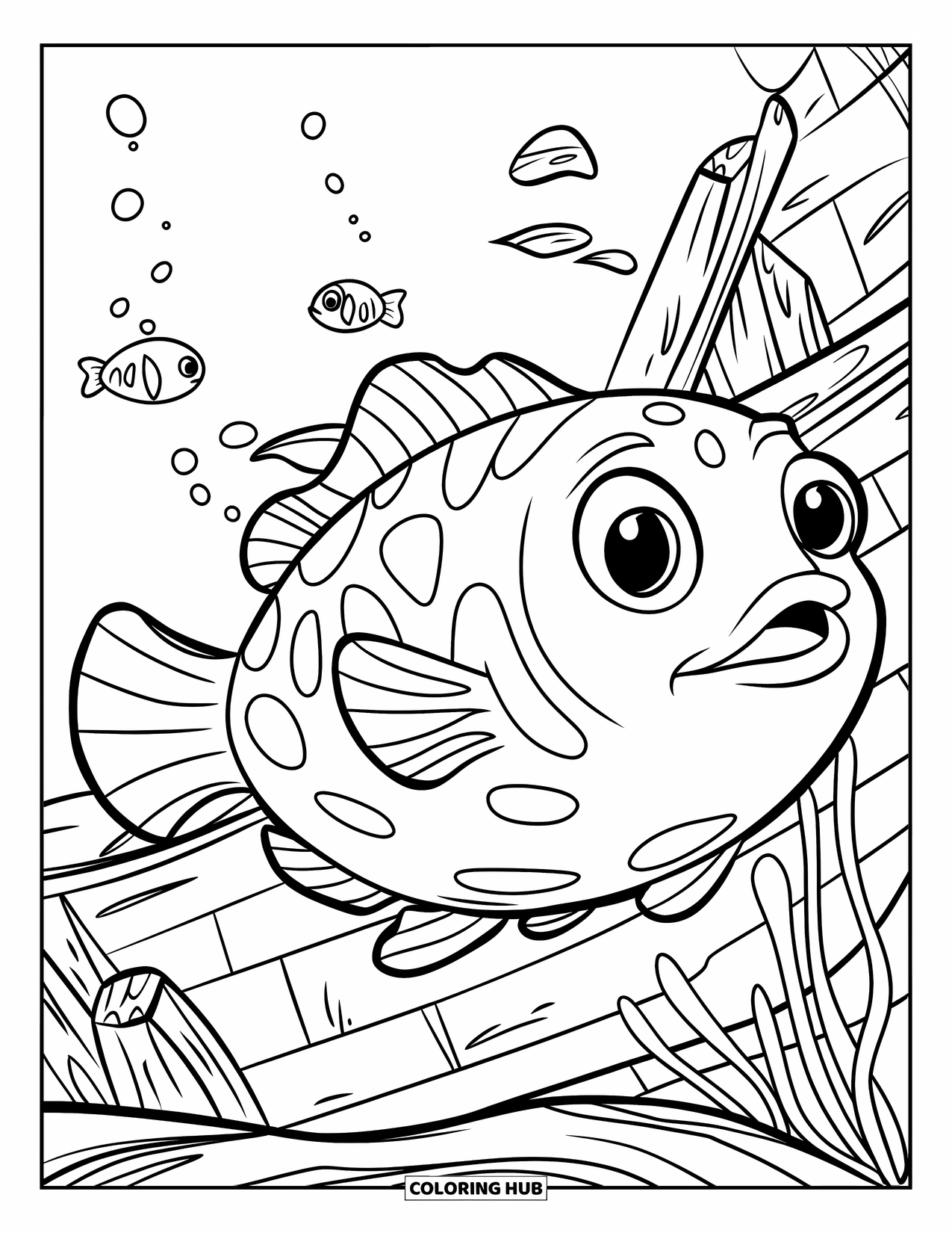 Disegno di pesce da colorare per bambini: Un pesce palla rotondo galleggia vicino a un relitto, circondato da alghe e minuscoli pesci