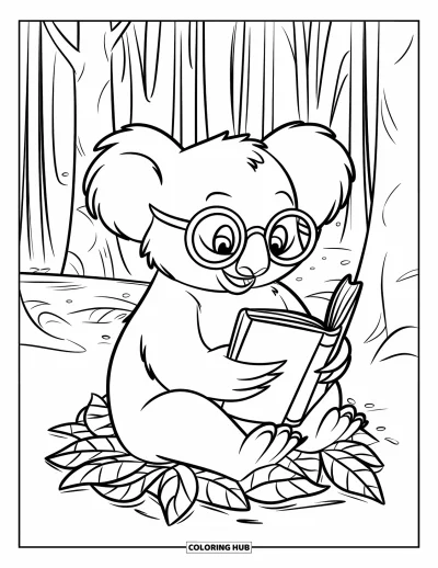Coloriage de koalas pour enfants : Un koala avec des lunettes est assis sur un tas de feuilles, lisant joyeusement dans une forêt paisible
