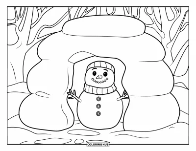 Coloriage de bonhomme de neige pour enfants : Un joyeux bonhomme de neige avec un manteau boutonné se tient dans un fort de neige, avec des arbres et un chemin enneigé à proximité