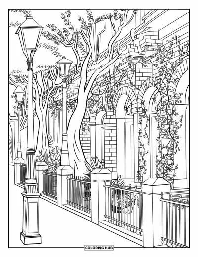 Coloriage de ville pour adultes : Des arbres, des clôtures et une architecture détaillée encadrent une rue paisible au charme intemporel