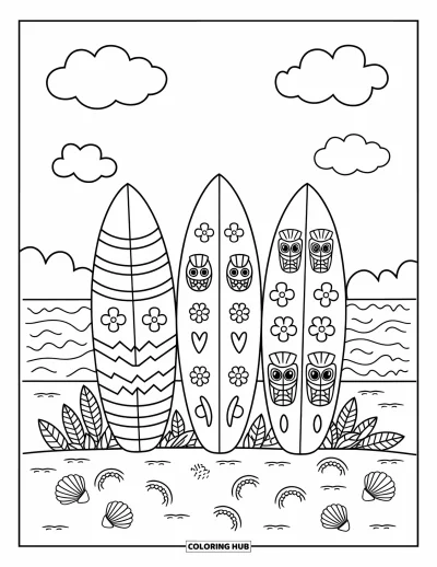 Coloriage Hawaï pour adultes : Trois planches de surf décorées sont plantées dans le sable avec des coquillages et des traces de crabe