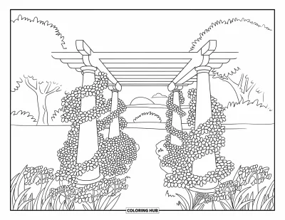 Blumengarten-Ausmalbild für Kinder: Holzpergola mit Blumenranken in einem sonnigen Garten mit Bäumen in der Ferne