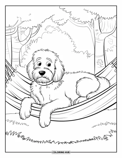 Coloriage de Goldendoodle pour enfants : Un Goldendoodle se reposant dans un hamac entre des arbres avec des animaux qui épient à proximité