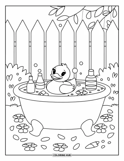 Coloriage de canard en caoutchouc pour enfants : Un canard repose dans une baignoire de jardin avec des pétales, des bulles et des flacons