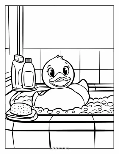 Coloriage de canard en caoutchouc pour enfants : Un canard souriant flotte dans une baignoire remplie de bulles, près de flacons de shampoing