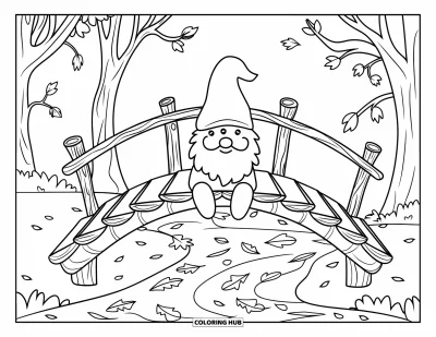 Coloriage de gnome d'automne pour enfants : Un gnome est assis sur un pont en bois au-dessus d'un ruisseau couvert de feuilles dans la forêt