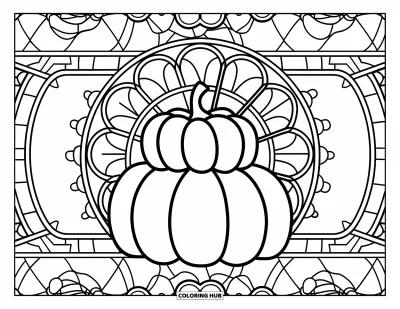 Preppy-Halloween-Ausmalbild für Erwachsene: Ein Kürbis-Turm mit Preppy-Mustern, eingerahmt von runden Buntglas-Motiven und blättrigen Details