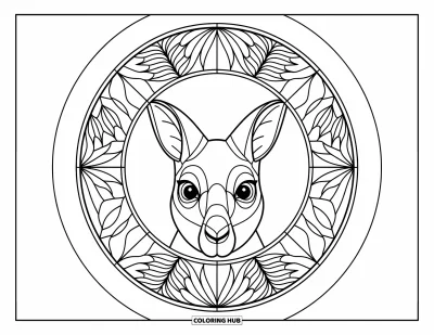 Regenwaldtiere-Ausmalbild für Erwachsene: Das Gesicht eines Baumkängurus eingerahmt von gemusterten Pflanzen in einem symmetrischen Kreismotiv