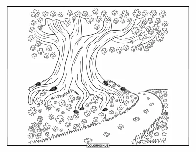 Coloriage de trèfles pour adultes : Un vieil arbre couvert de trèfless au bord d'un sentier forestier moussu