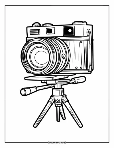 Çocuklar için Vintage Boyama Sayfası: Sağlam bir tripod üzerinde yuvarlak lensli eski usul bir fotoğraf makinesi